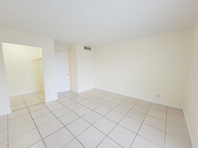 Photo - 1500 N Congress Ave