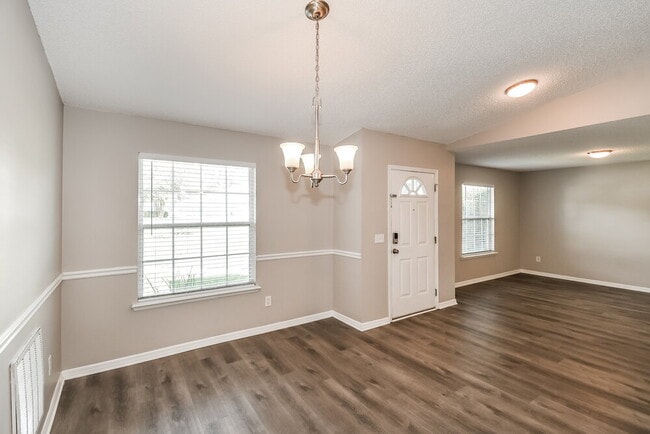 Photo - 1531 Eddings Grove Ln