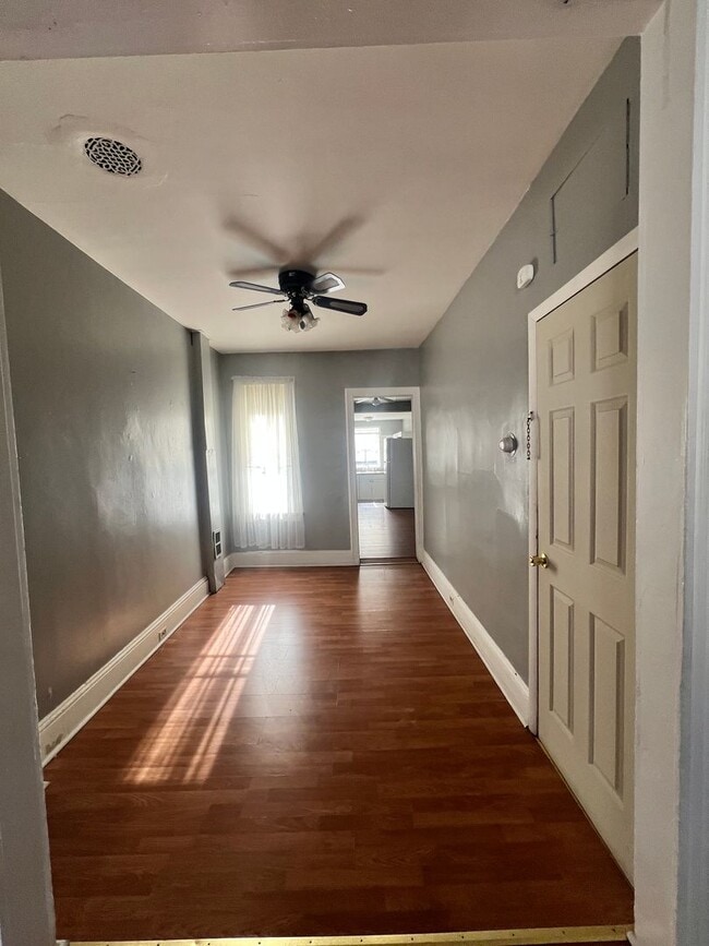Photo - 3 Bedroom 1 Bath Available for Rent