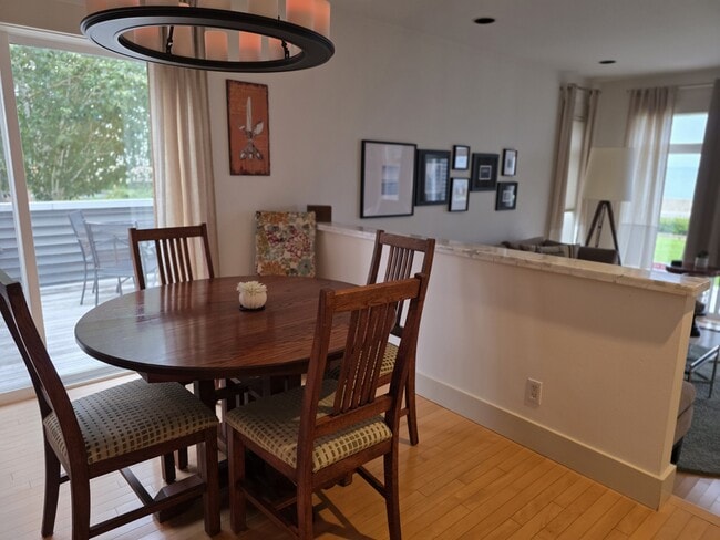 Photo - 2170 Alder St