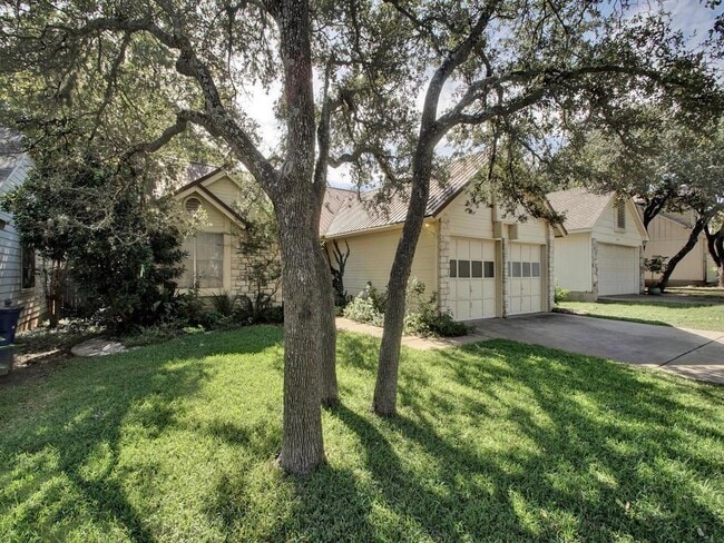 Photo - 6305 Evangeline Trail