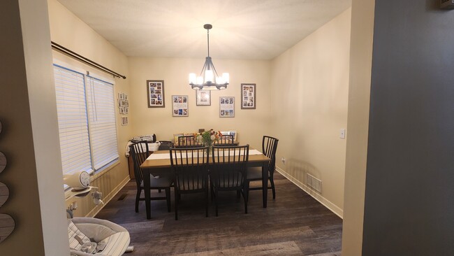 Photo - 2497 Crestview Woods Dr