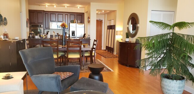 Photo - 1235 S Prairie Ave Unit 1802