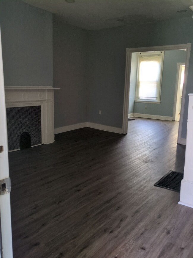 Photo - 714 E 22nd St