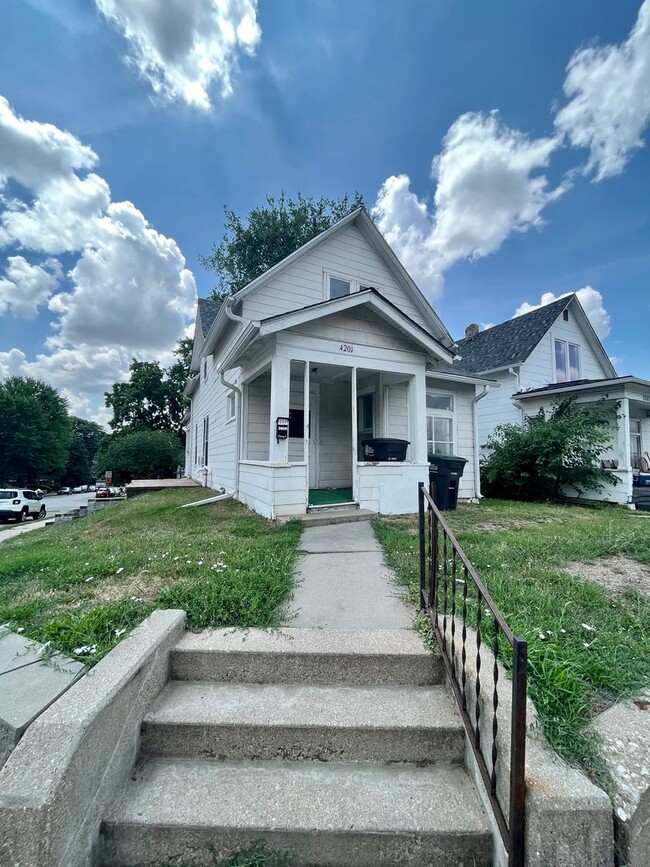 4201 Cumings Street - 4201 Cumings Street House