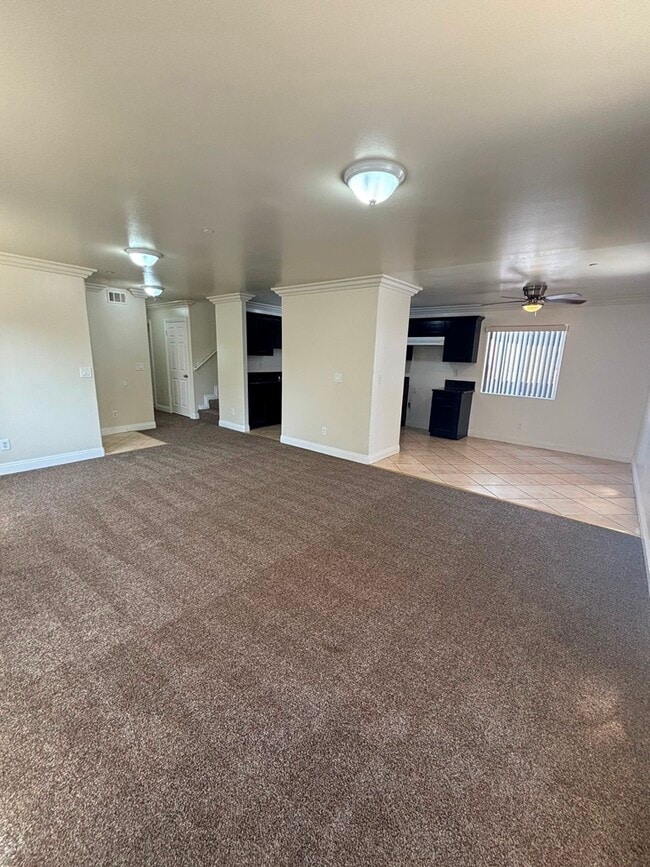 Photo - 204 W 78th St Casa Adosada