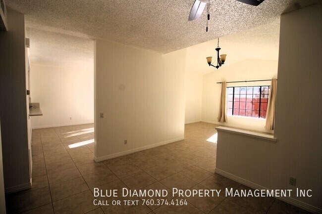 Photo - 2348 Summerhill-