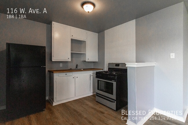 Photo - 116 W. Ave. A-