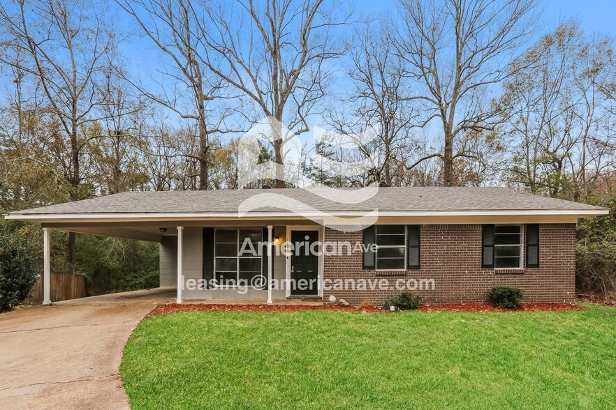 187 E Woodcrest Dr