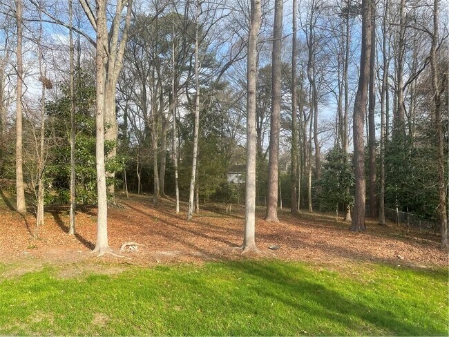 Photo - 516 Faith St