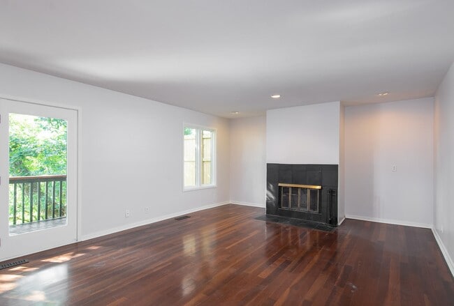 Photo - 727 Harpeth Trace Dr Unit N/A