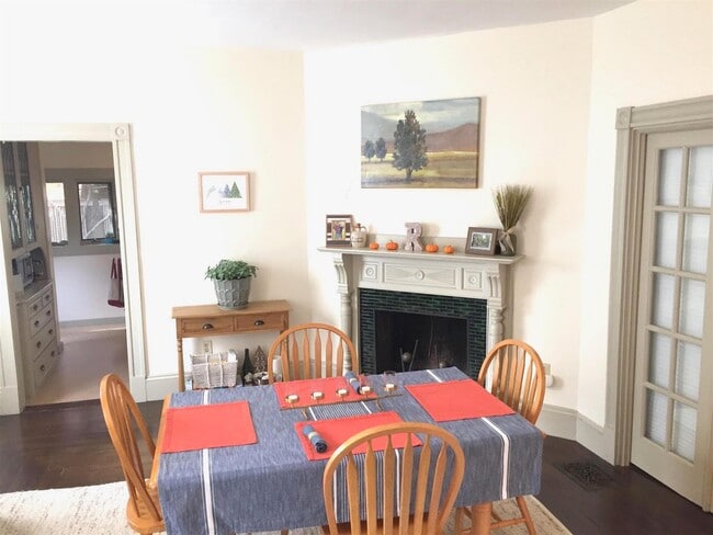 Photo - 12A Saginaw Ave Unit a