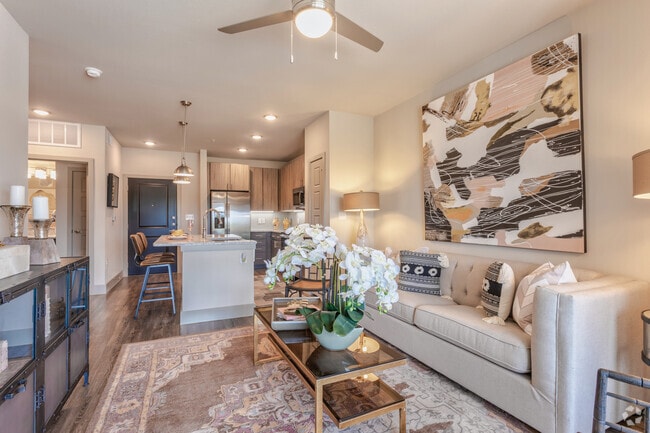 1BR,1BA - 650SF A1 - Living Area