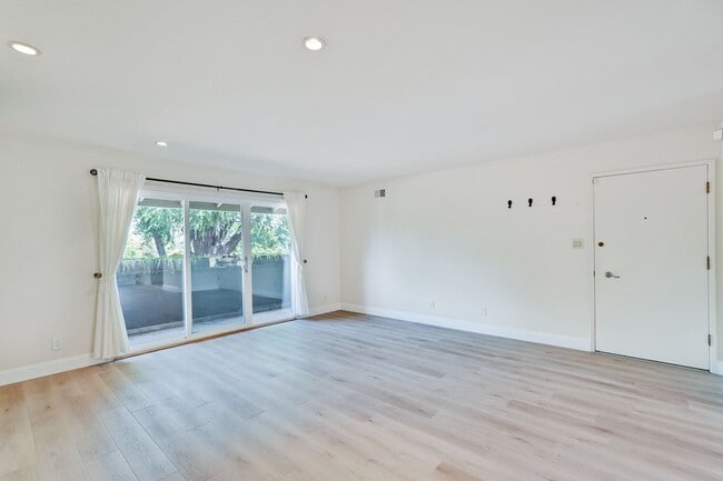 Photo - Top floor 2 Bed 2 Bath Condo in Los Altos!