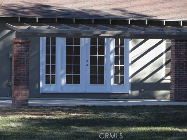 Photo - 1640 Dwight St