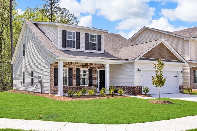 Photo - Spacious 4-Bedroom Home with Bonus Room in...