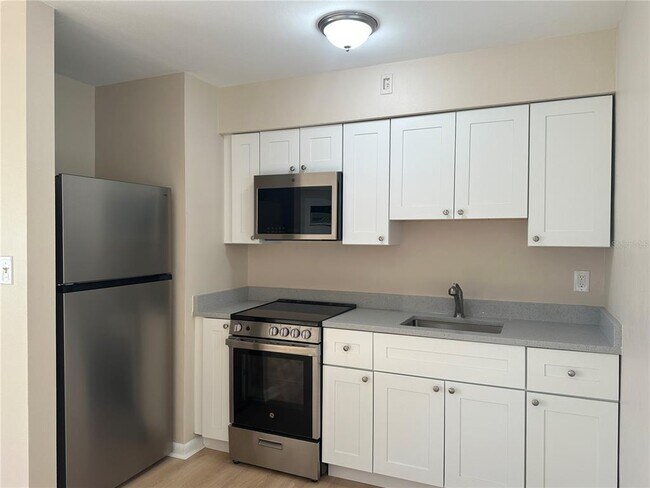 344 33rd Ave N Unit F
