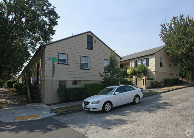 Alexander Court Apartments - Alexander Court Apartments