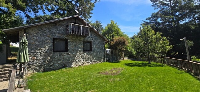 Photo - Charming 1-bedroom cottage nestled just 4 miles west of downtown Sebastopol in the heart of West ...