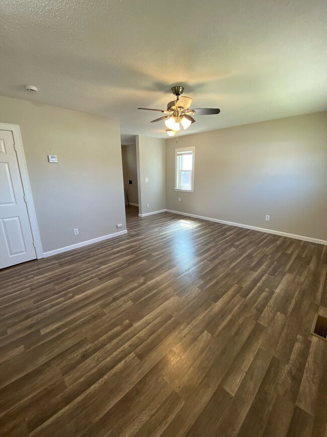 Photo - 7 Briarcliff Dr