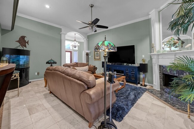 Photo - 192 Monterrey Rd W