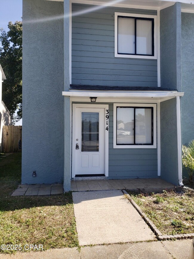 Photo - 3914 Venetian Cir Townhome