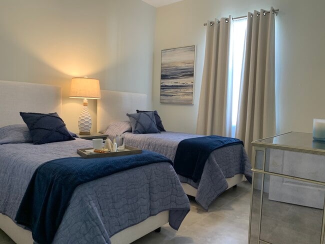 twin bedroom - 2737 Linda Dr