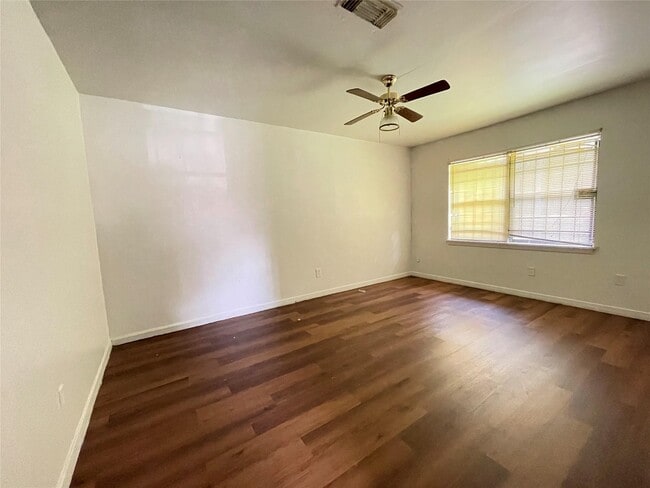 Photo - 4823 Shreveport Blvd