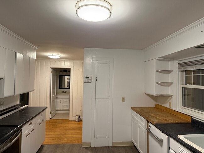 Fotografía del edificio - 555 Main St Unidad 555 #A