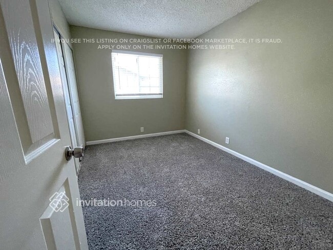 Photo - 300 Radcliffe Dr