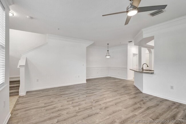826 Dakota Dr