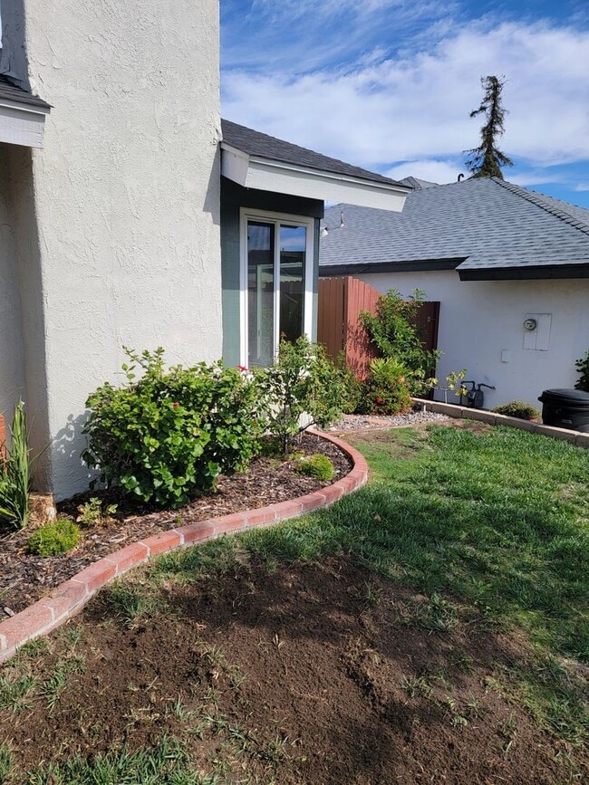 4 Bedroom Single level - 4 Bedroom Single level House
