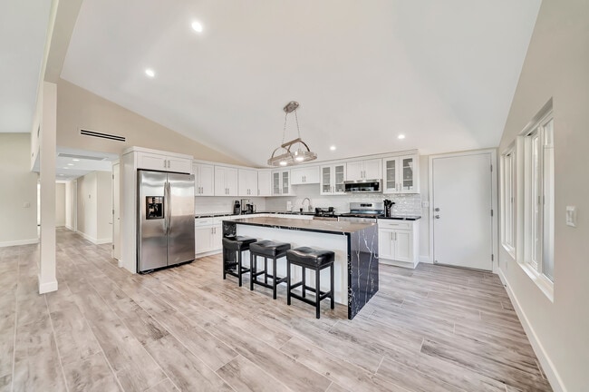 Photo - 5852 McDonie Ave