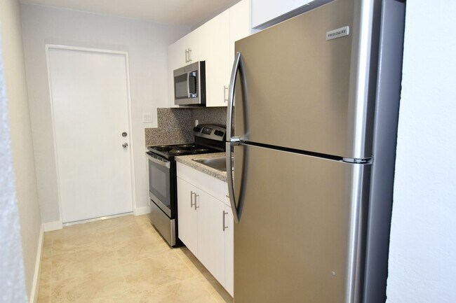 Photo - 1398 NW 61st St