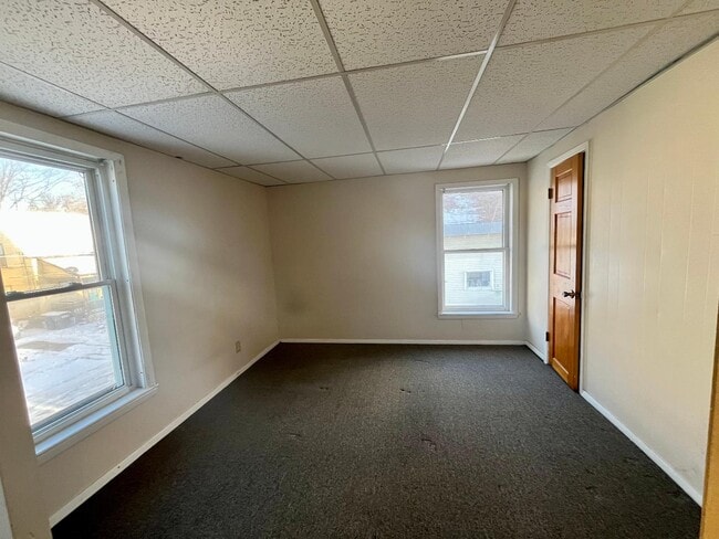 495 N Main St