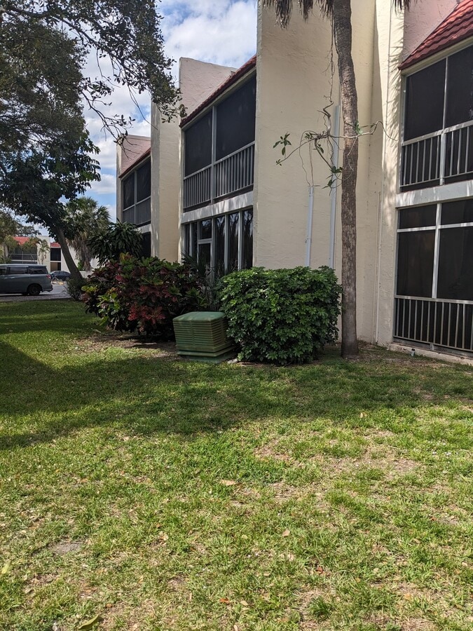Photo - 606 NW 13th St