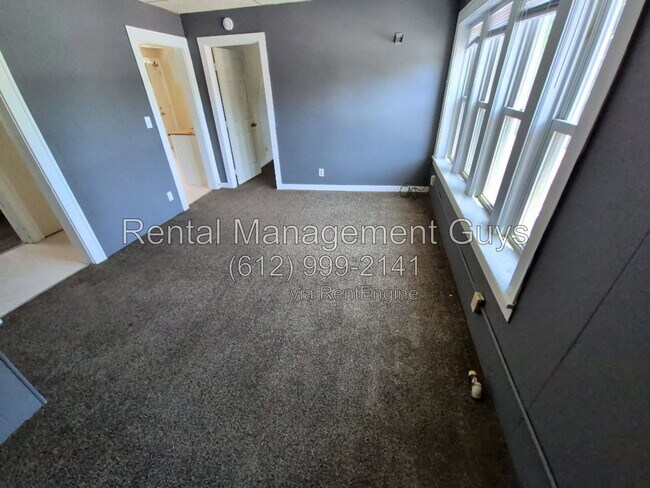 Photo - 2300 W 50th St Unit 11