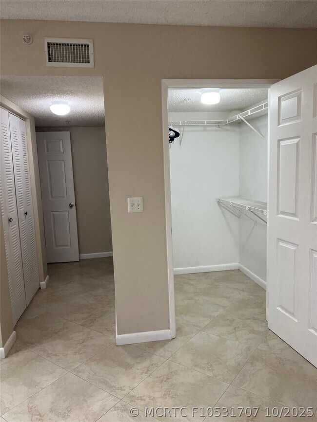 Photo - 2600 S University Dr Unit 309