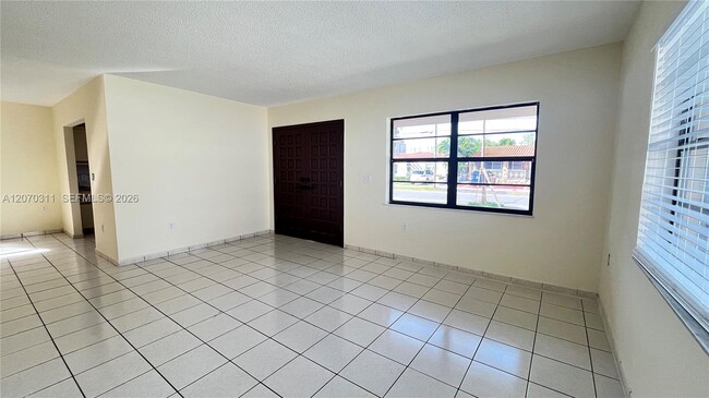 Photo - 2820 SW 25th St Unit 2820