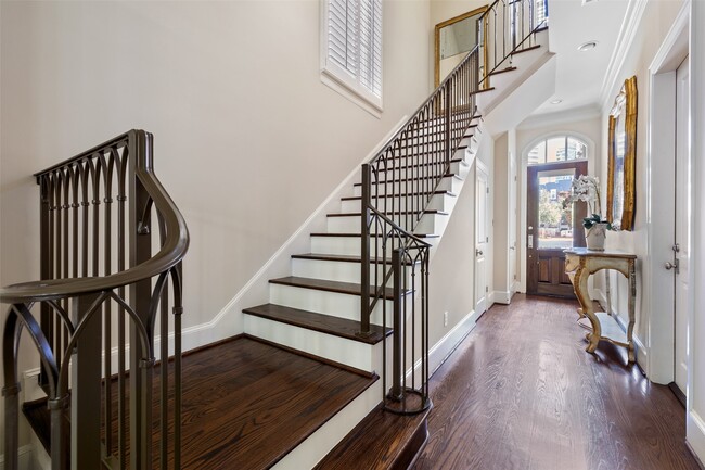 Photo - 1202 Wynden Commons Ln