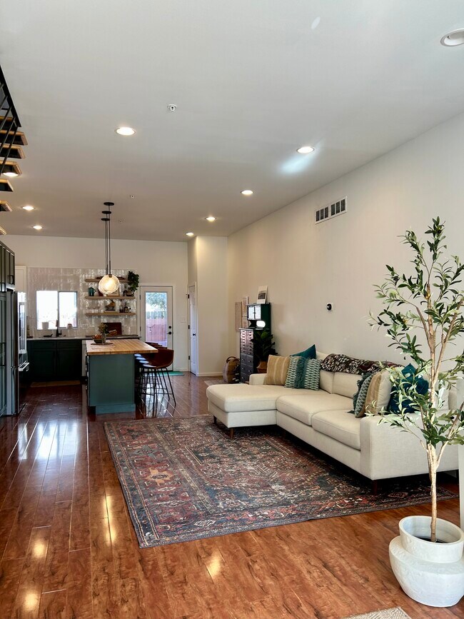 Sala de estar - 2224 Martha St