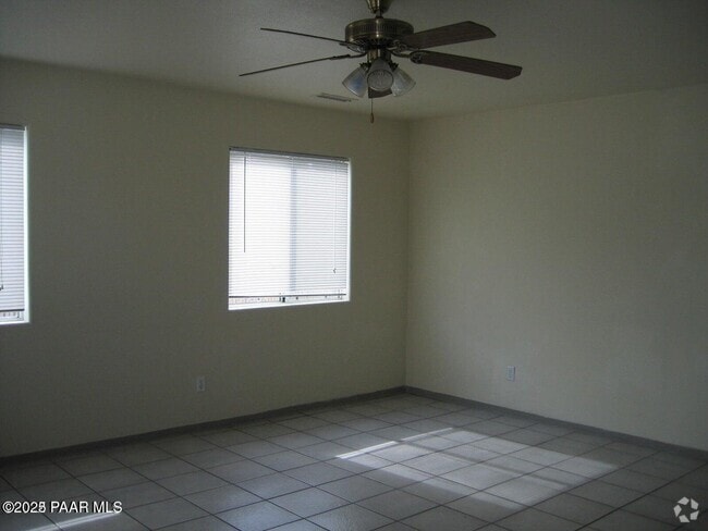 Building Photo - 7174 E Dodge Cir Unit B Rental