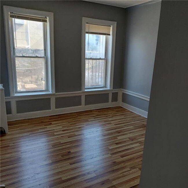 Photo - 699 Hinsdale St Unit 1