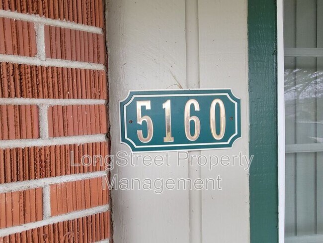 Photo - 5160 NE Willamette Ave