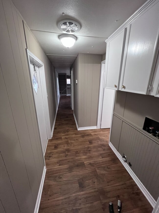 Photo - 750 Silent Valley Rd