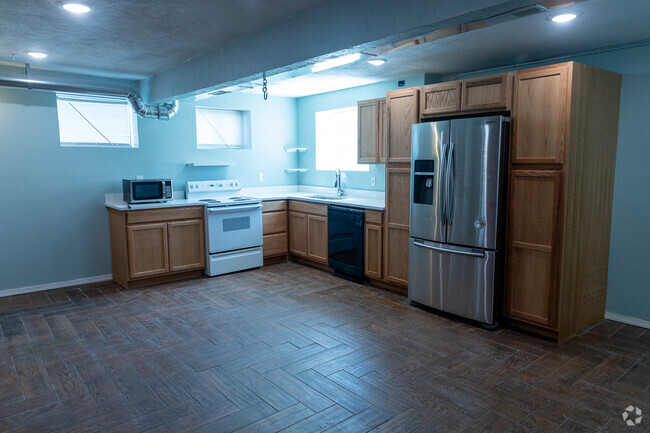 Building Photo - 2233 S 2nd Ave Rental