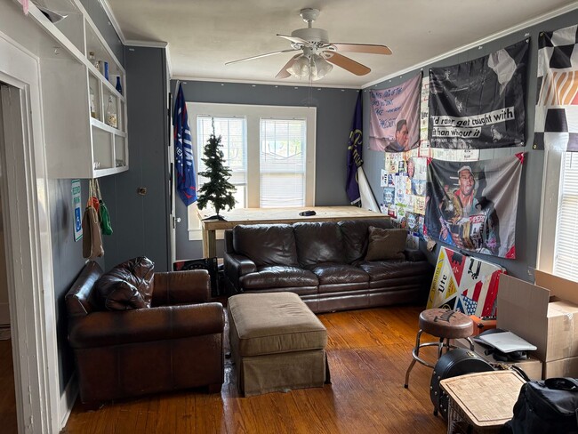 Photo - 2 Blocks from Tech - Large 4 bed / 2 bath