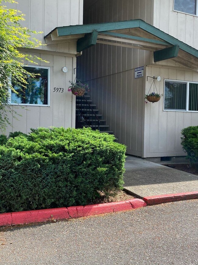 5961-5999 SE 122nd Ave