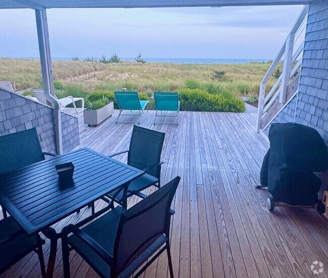 Building Photo - 539 Dune Rd Unit 27 Rental
