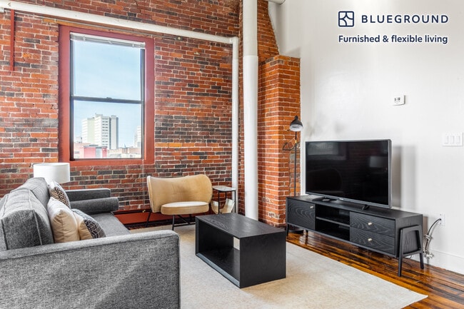 Photo - 791 Tremont St Unidad FL5-ID360